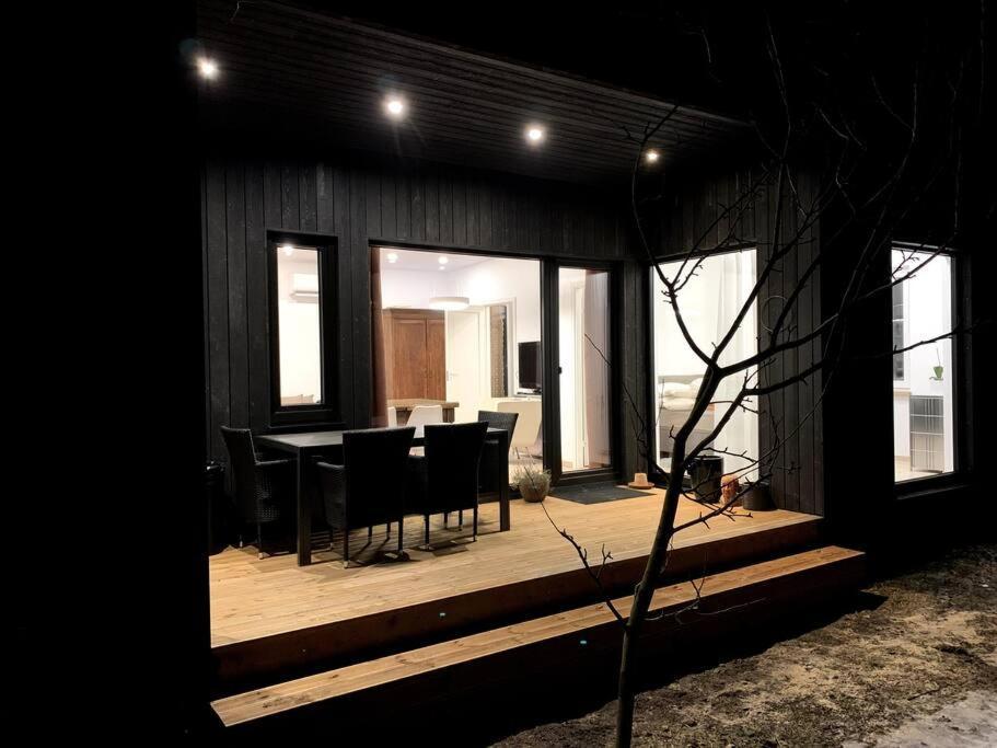 Small Cozy 3-Room House With Terrace & Large Garden Ilmandu Exterior photo